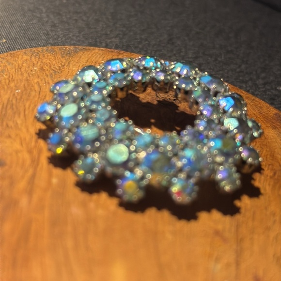 Vintage Blue Aurora Borealis Rhinestone Circle Brooch Pin - Picture 2 of 6